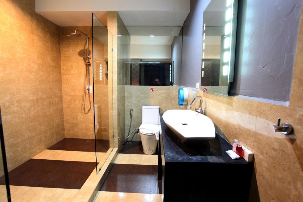 Del Mar Rooms Pattaya Eksteriør billede