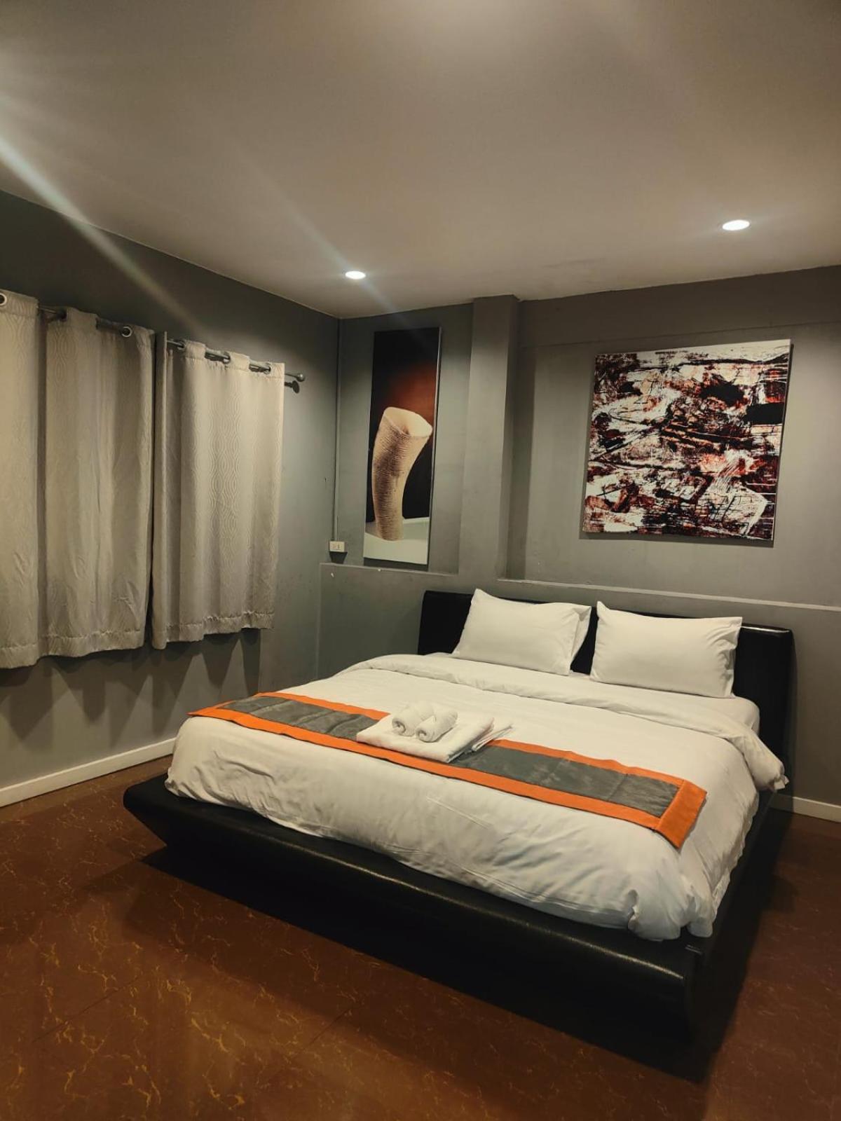 Del Mar Rooms Pattaya Eksteriør billede