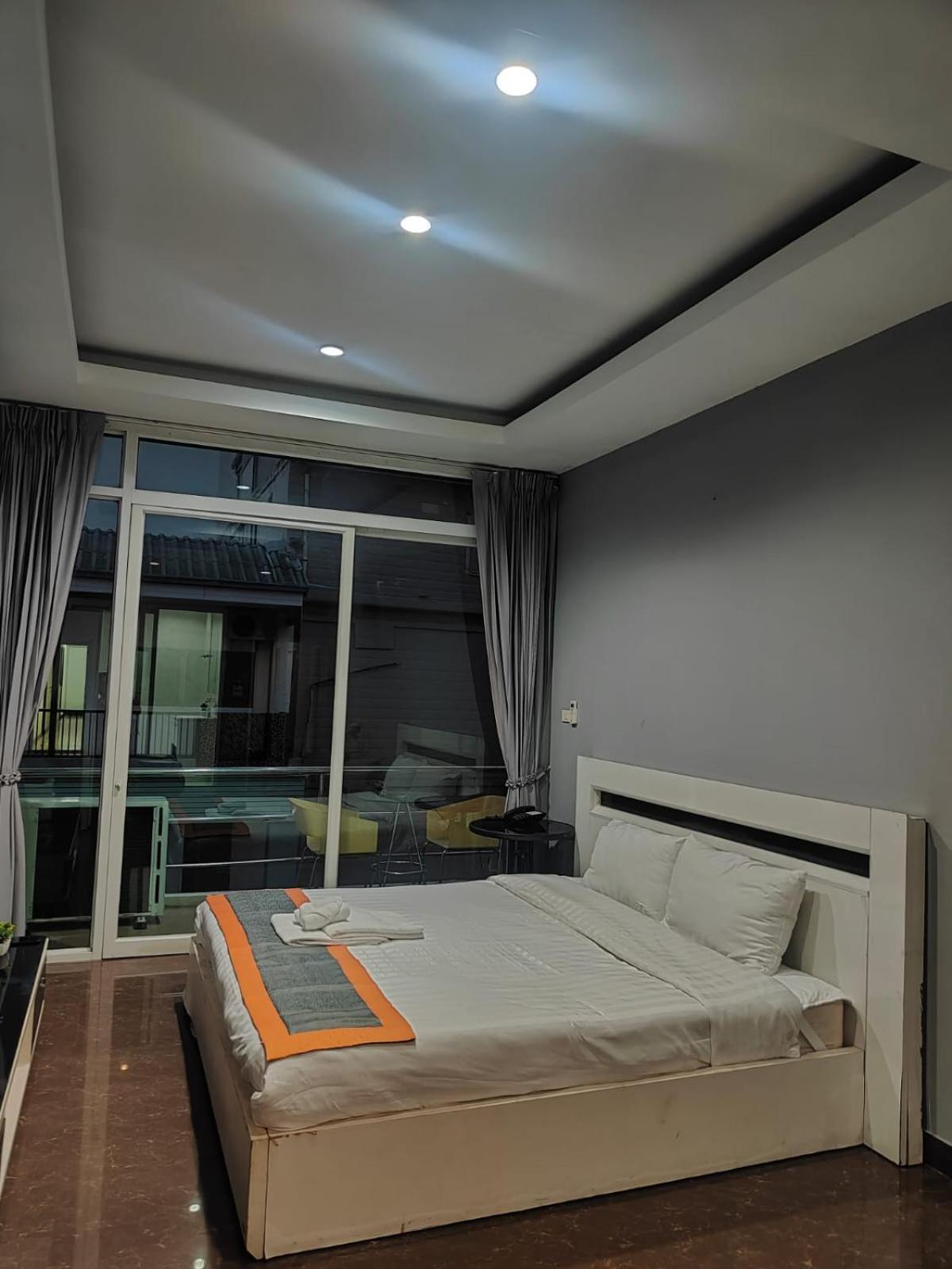 Del Mar Rooms Pattaya Eksteriør billede