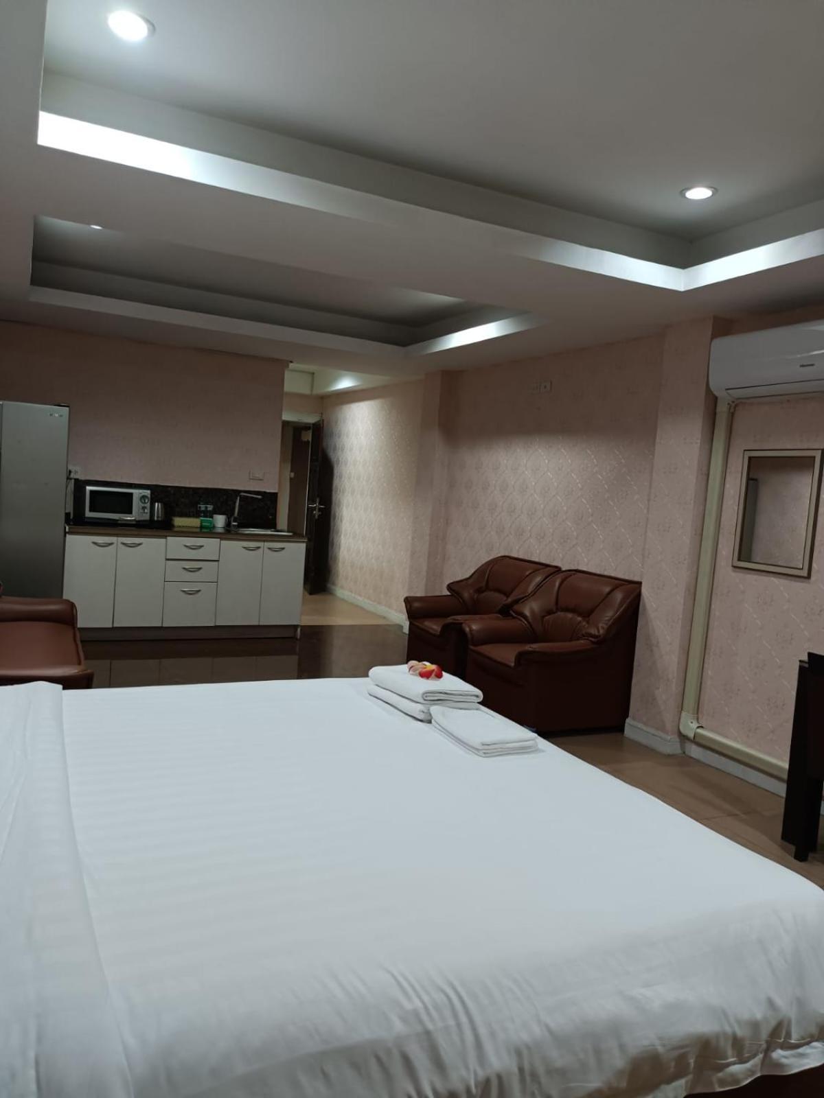 Del Mar Rooms Pattaya Eksteriør billede